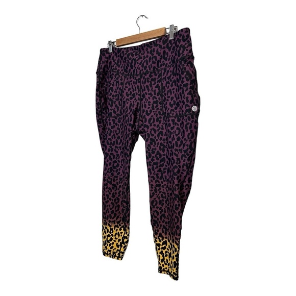 Torrid Performance Core Full Length Legging With Patch Pockets Size 2 - Picture 5 of 10